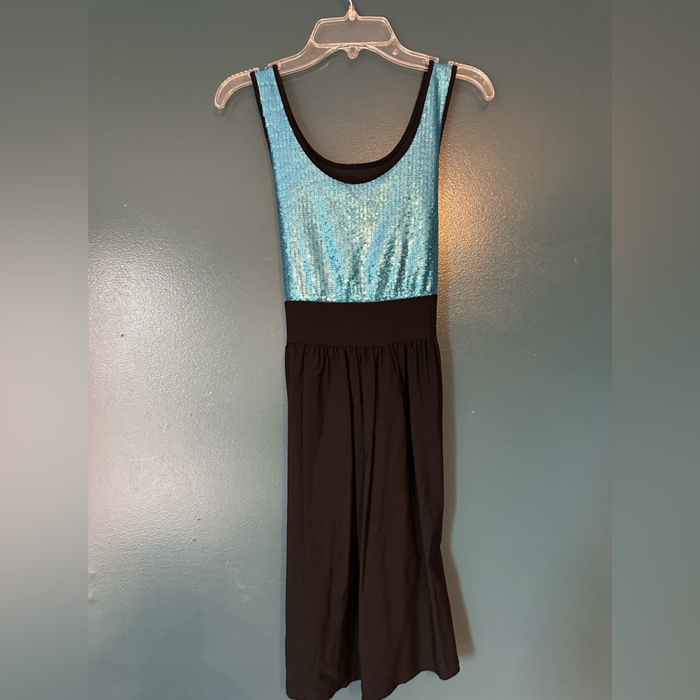 Midi part dress.